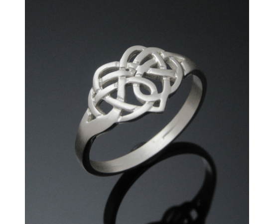 Arnua Sterling Silver Claddagh Knot Ring