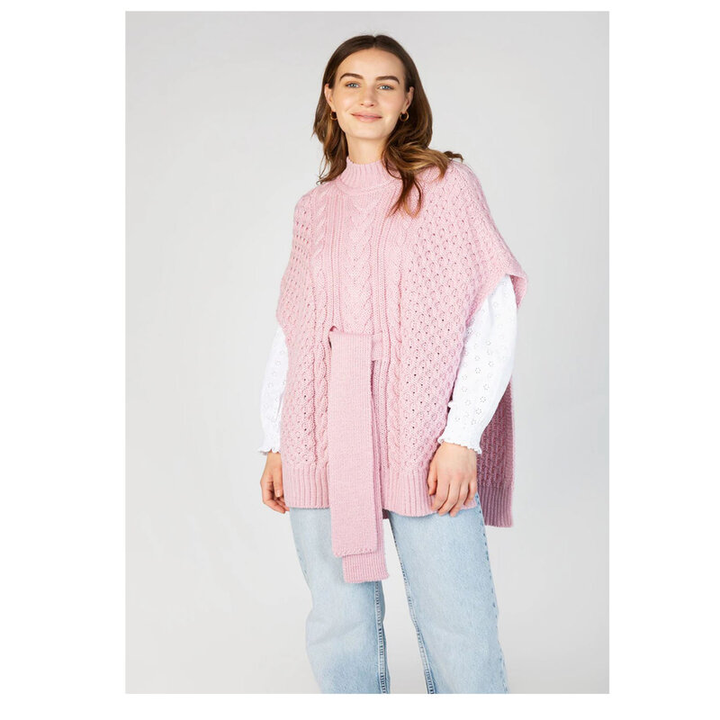 IrelandsEye Knitwear Aran Belted Cable Cape: Light Pink