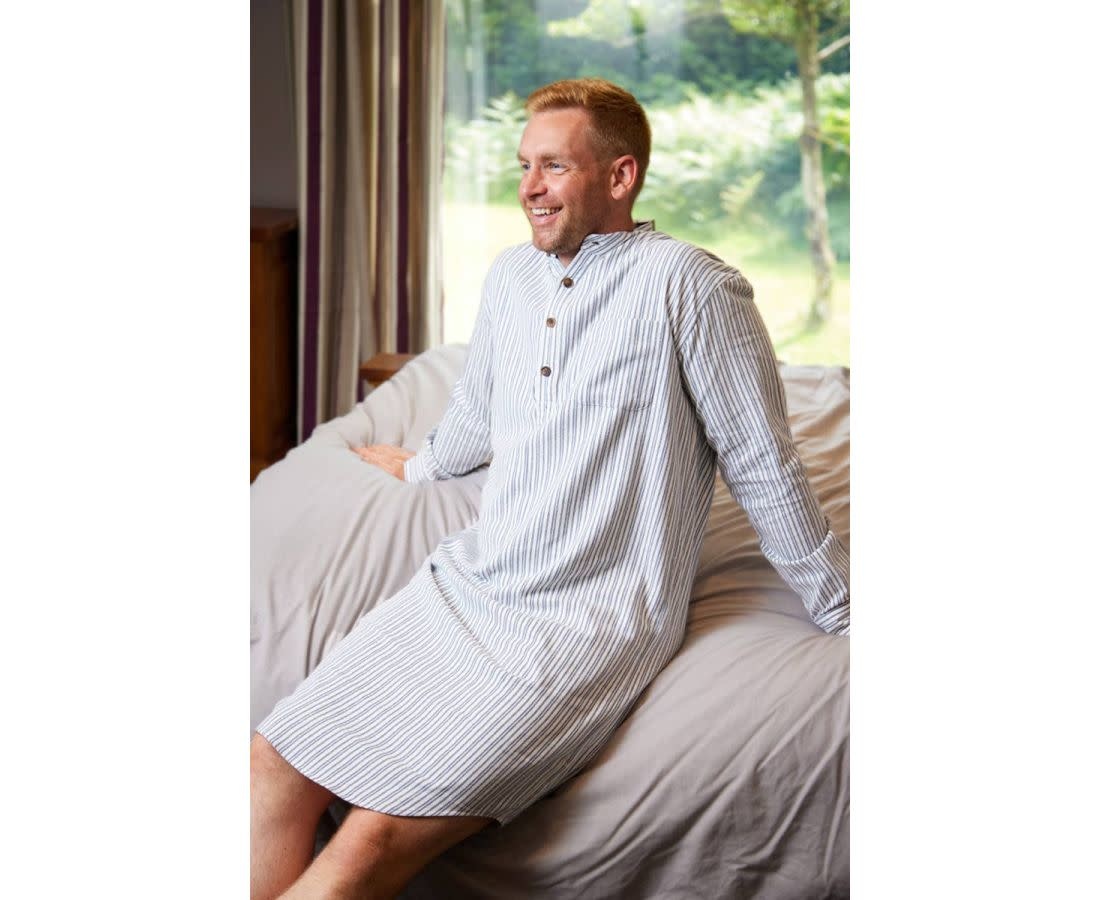 Lee Valley Ireland Lee Valley Flannel Nightshirt: Blue/Ivory