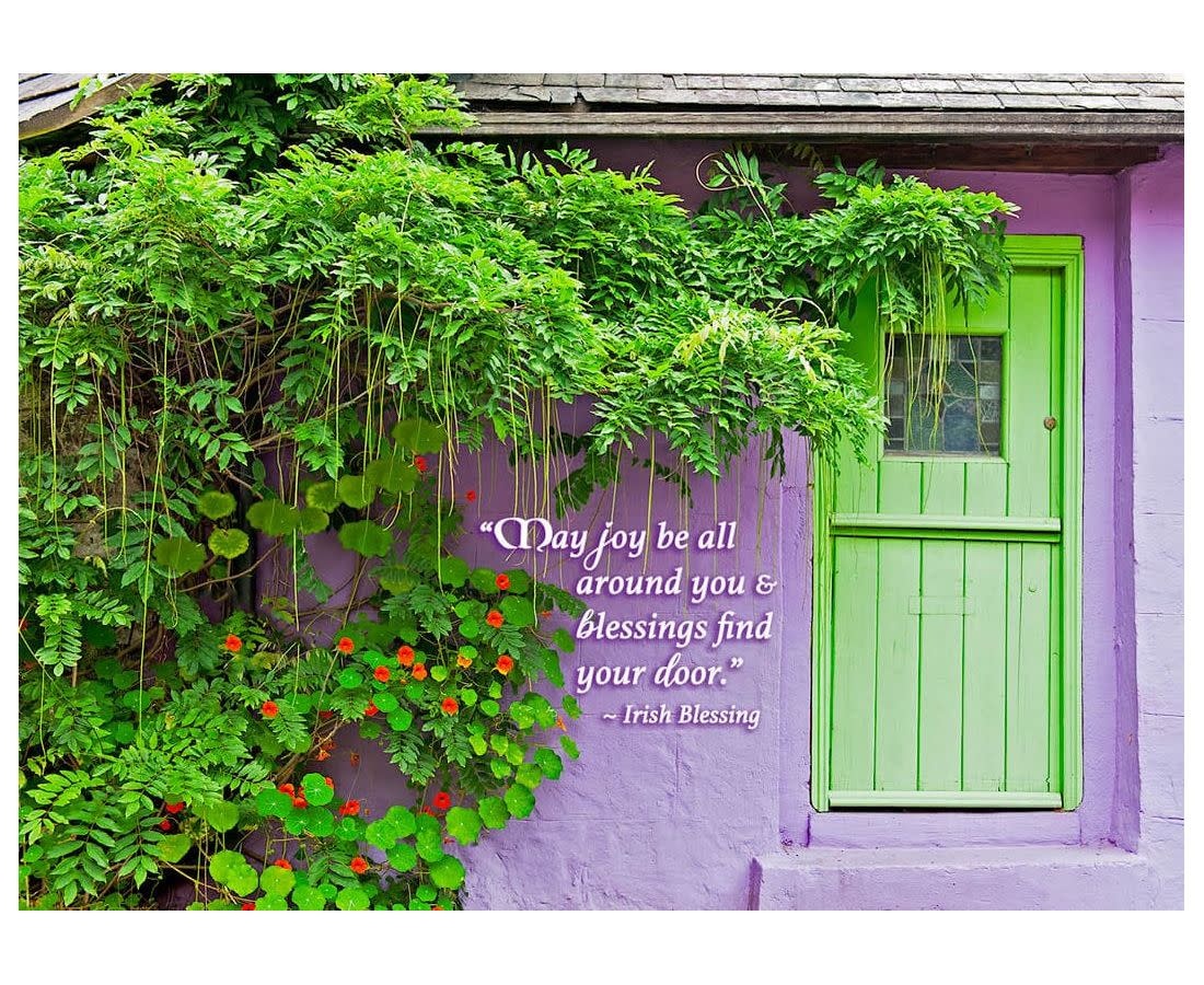 Mundo Images Birthday Card: Purple House