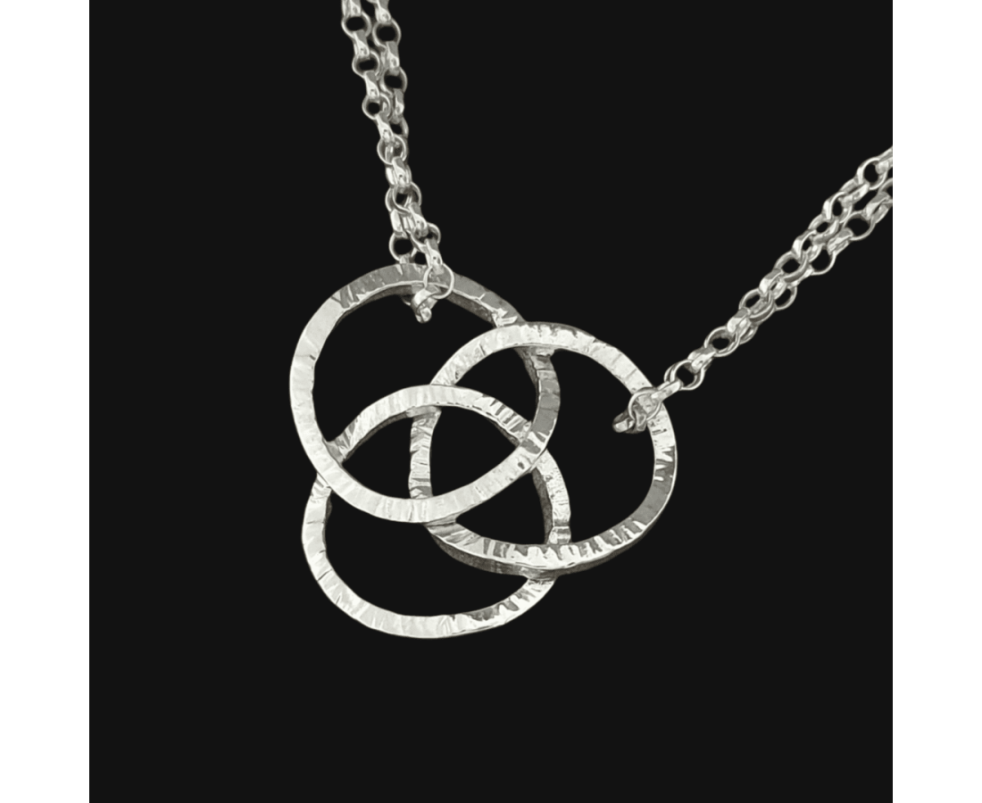 Arnua Sterling Silver Contemporary Trinity Knot Necklace