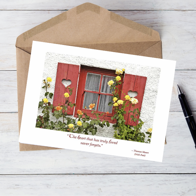 Mundo Images Valentine’s Day Card: Heart Shutters