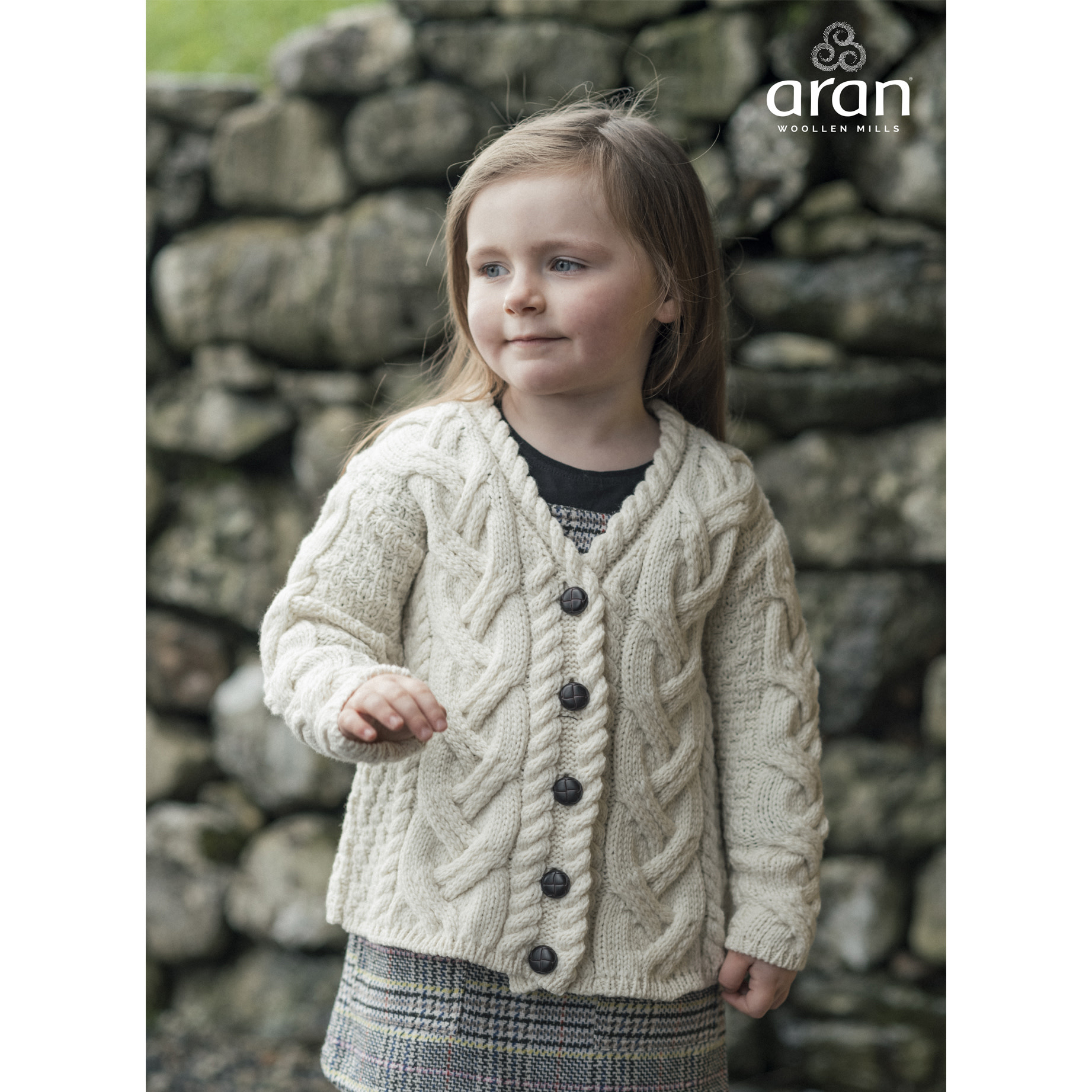 Aran Woollen Mills Children's V-neck Cardigan: L
