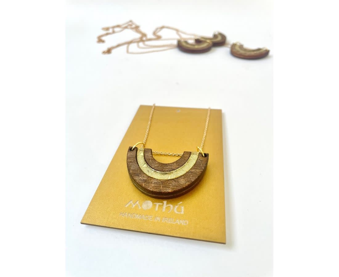 Mothú Jewellery Engraved Wooden & Gold Verm. Celtic Bib Necklace