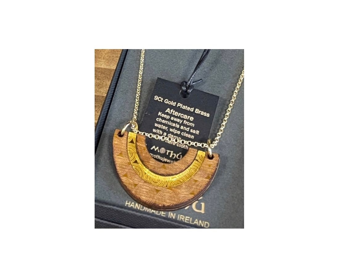 Mothú Jewellery Engraved Wooden & Gold Verm. Celtic Bib Necklace