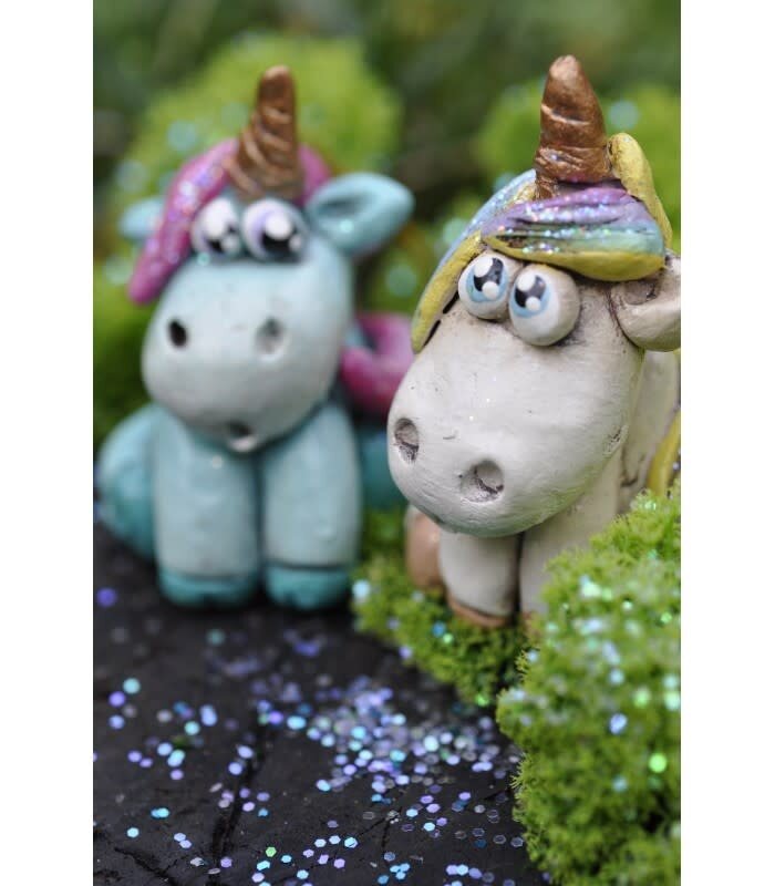 Incantesimo Studio Rainbow Unicorn