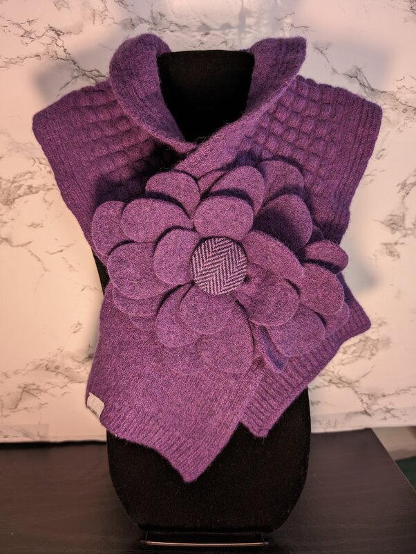McConnell Woolen Mills Floral Collar Purple