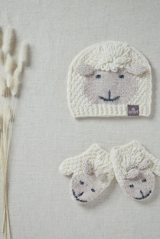 Aran Woollen Mills Baby Shepley Mittens: Natural