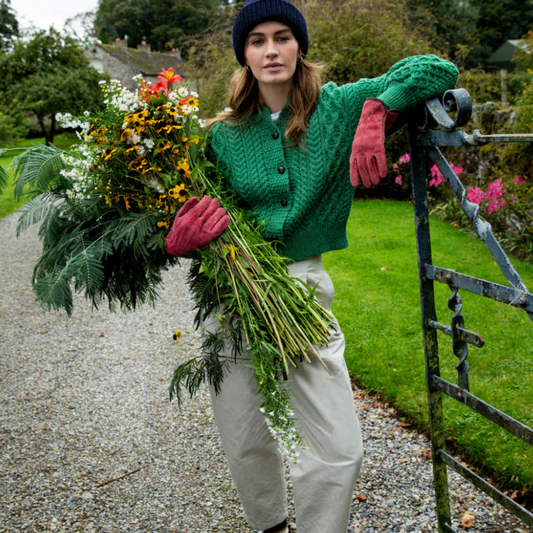 IrelandsEye Knitwear Clover Wool Cropped Cardigan