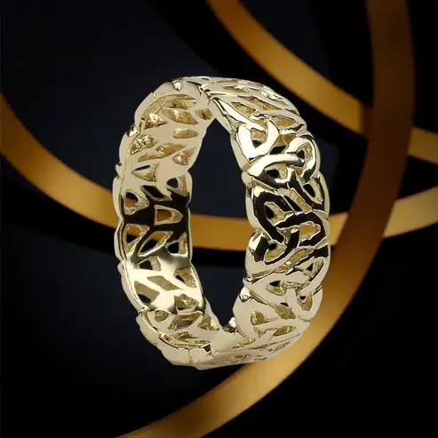 Boru Jewelry 10k Gold Gents Trinity Band Ring