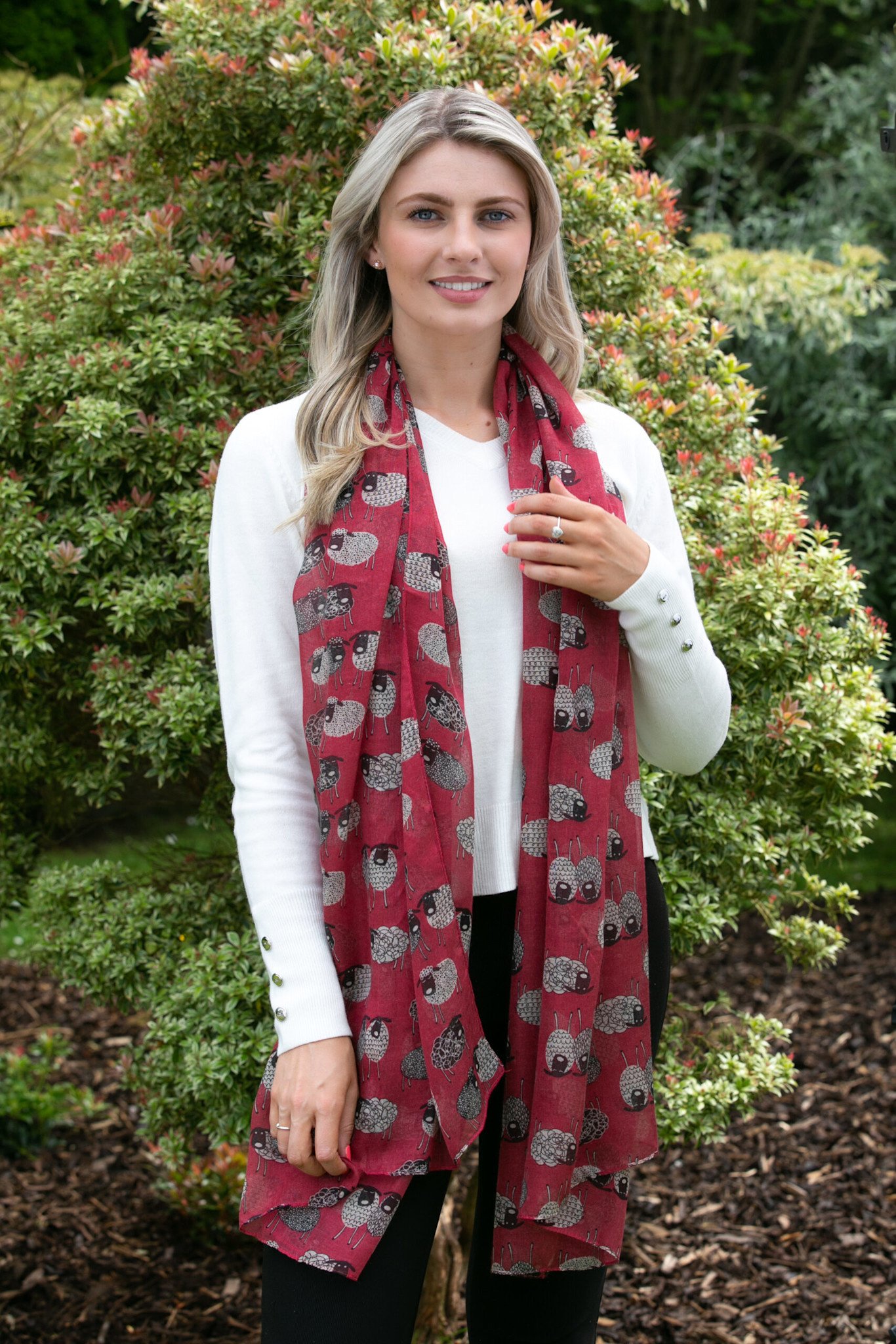 Erin Knitwear Sketched Sheep Scarf: Red