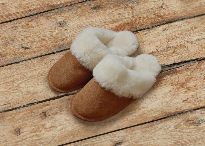 Aran Woollen Mills Ladies Sheepskin Slipper - Warm Toast