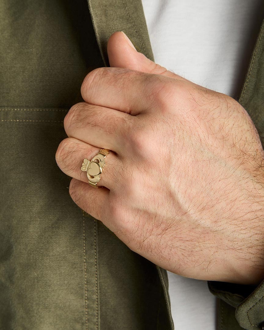 Solvar 10k Gold Mens Claddagh Ring