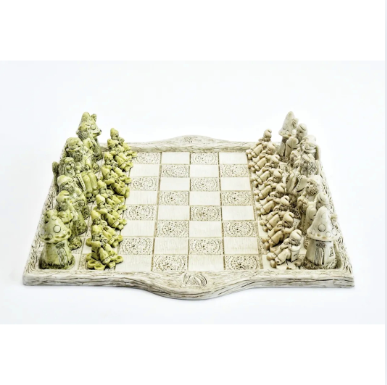 O'Gowna Leprechaun Chess Set