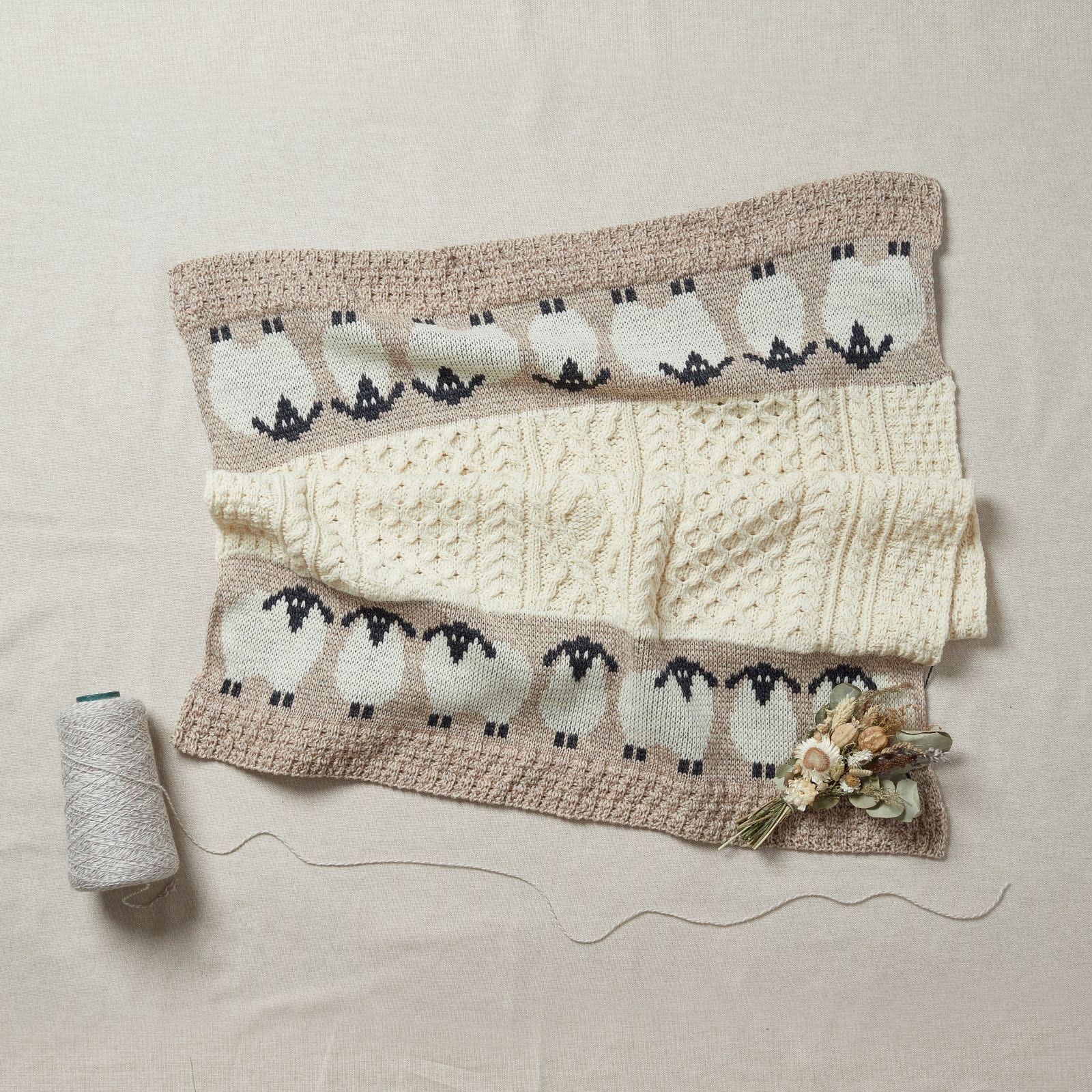 Aran Woollen Mills Children's Sheep Blanket: White/Wicker/Derby