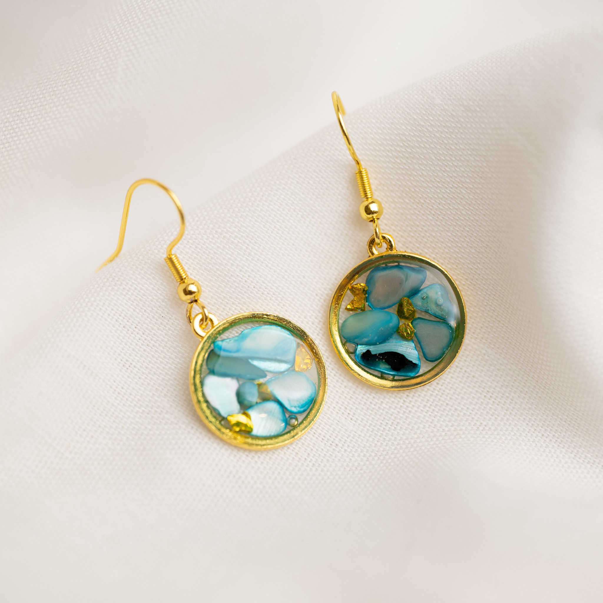 Blueberry Soul Seabud Blue Round Earrings