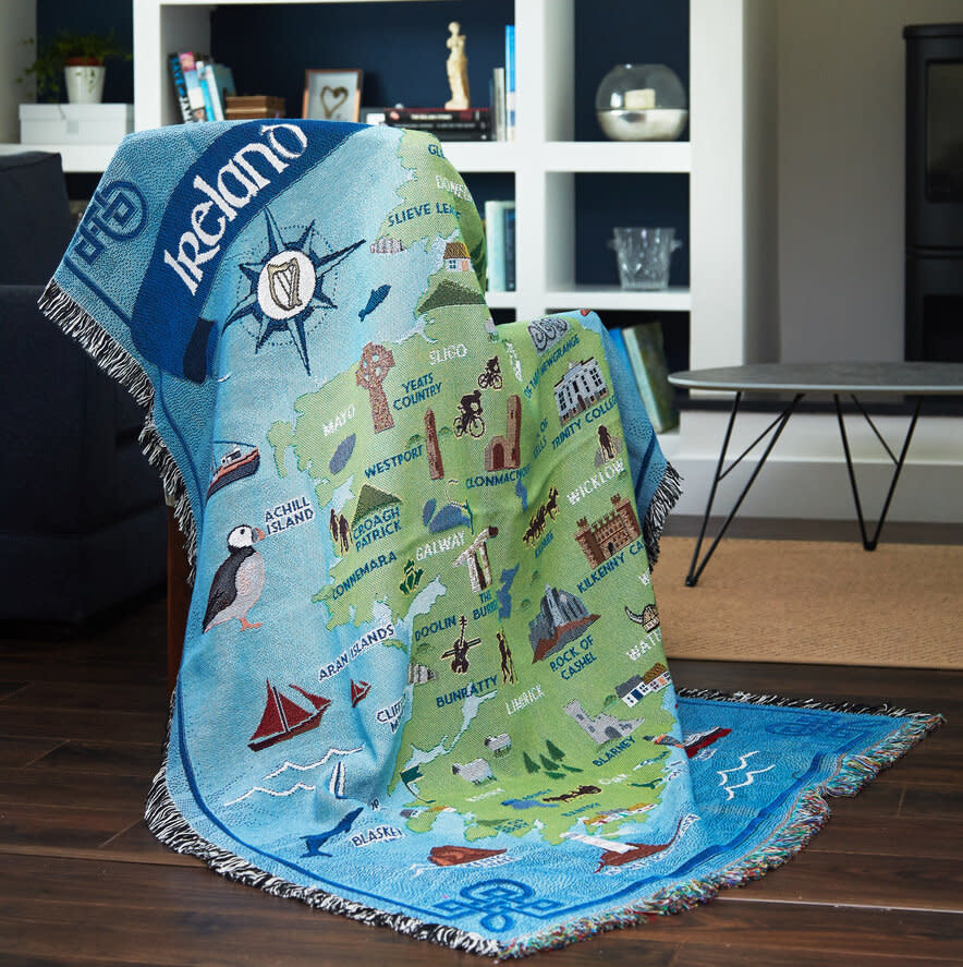 Loominations Map of Ireland Throw Blanket