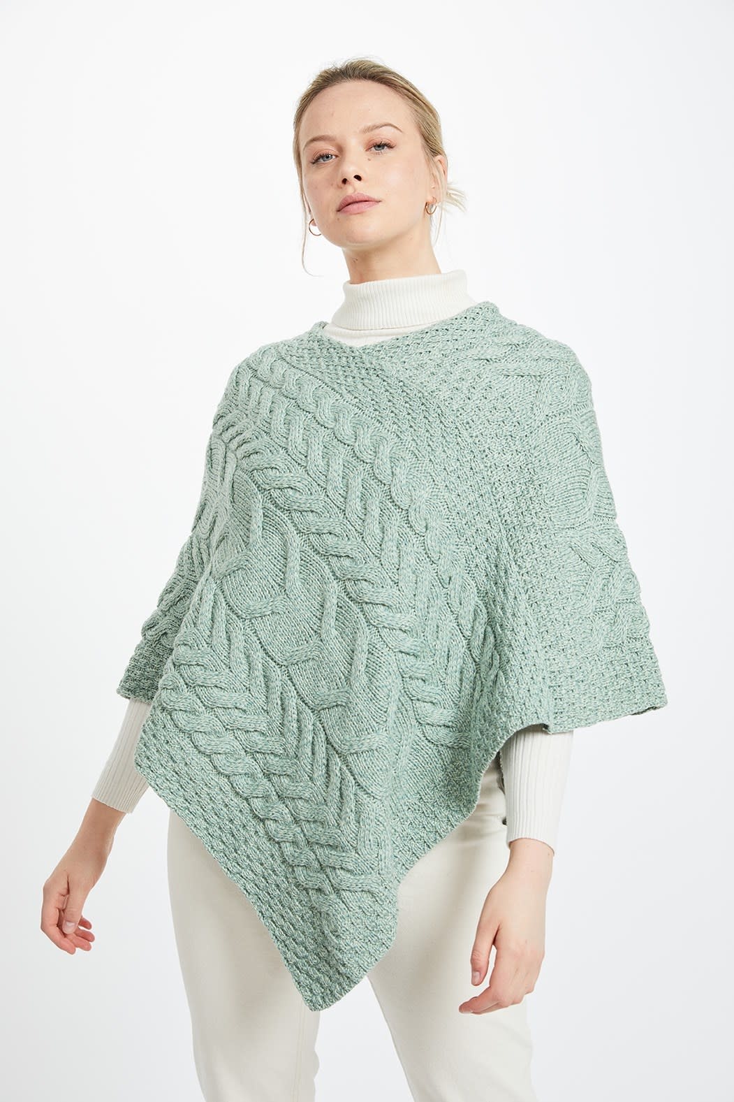 Aran Woollen Mills Aran Supersoft Merino Wool Poncho