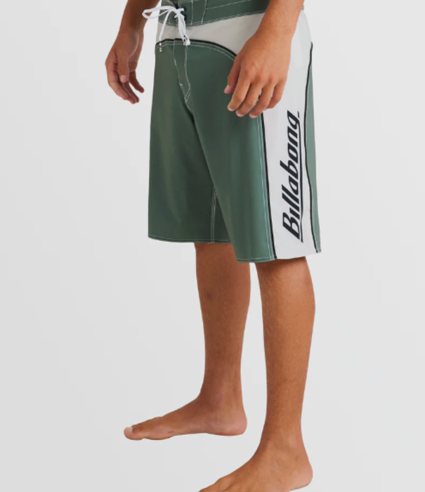 BILLABONG Saddle Pro Boardshorts