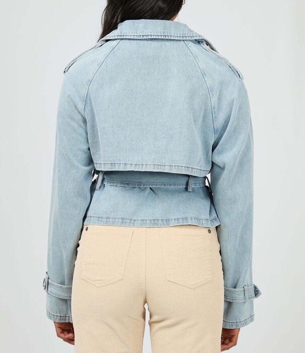 ALL ABOUT EVE Rio Cropped Trench