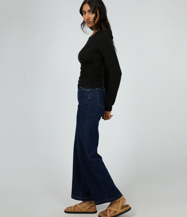 ALL ABOUT EVE Kylie Long Sleeve Top