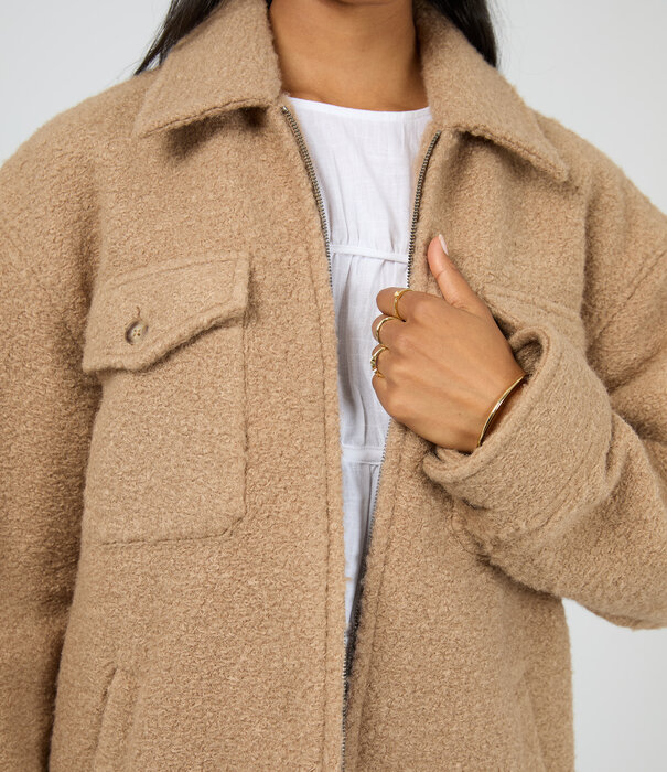 ALL ABOUT EVE Aria Shacket