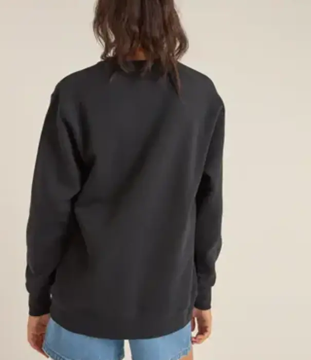 RHYTHM Flagship Boyfriend Crew