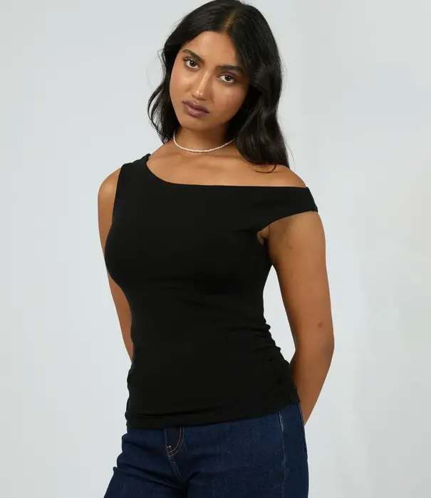 ALL ABOUT EVE Kylie Off Shoulder Top