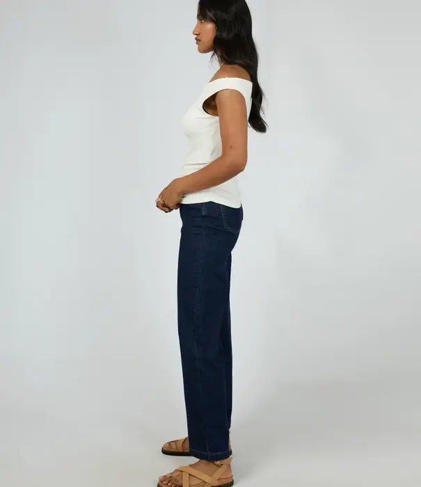 ALL ABOUT EVE Kylie Off Shoulder Top