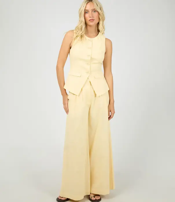 ALL ABOUT EVE Alessa Linen Vest