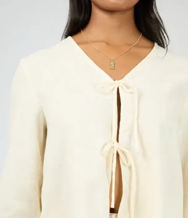 ALL ABOUT EVE TROPICA TIE SHIRT