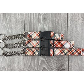 The Grey Dog The Grey Dog - Martingale Collar Red and White Plaid