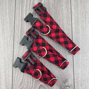 The Grey Dog - Clip Collar Red Buffalo Plaid