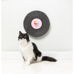 FuzzYard FuzzYard - Meowly Cyrus - Record Cat Scratcher