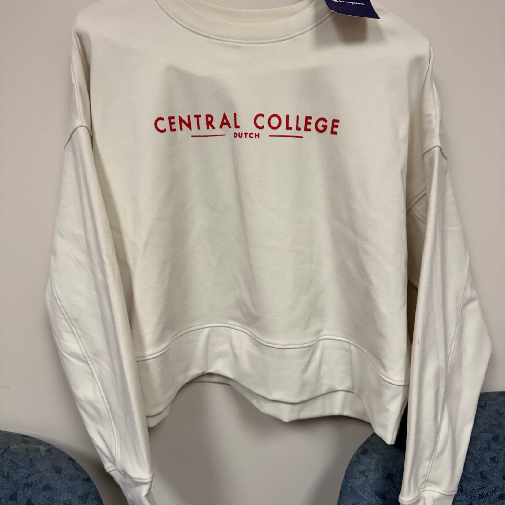 CHAMPION Champion Womens Sueded Cropped Crew Red Central Lettering