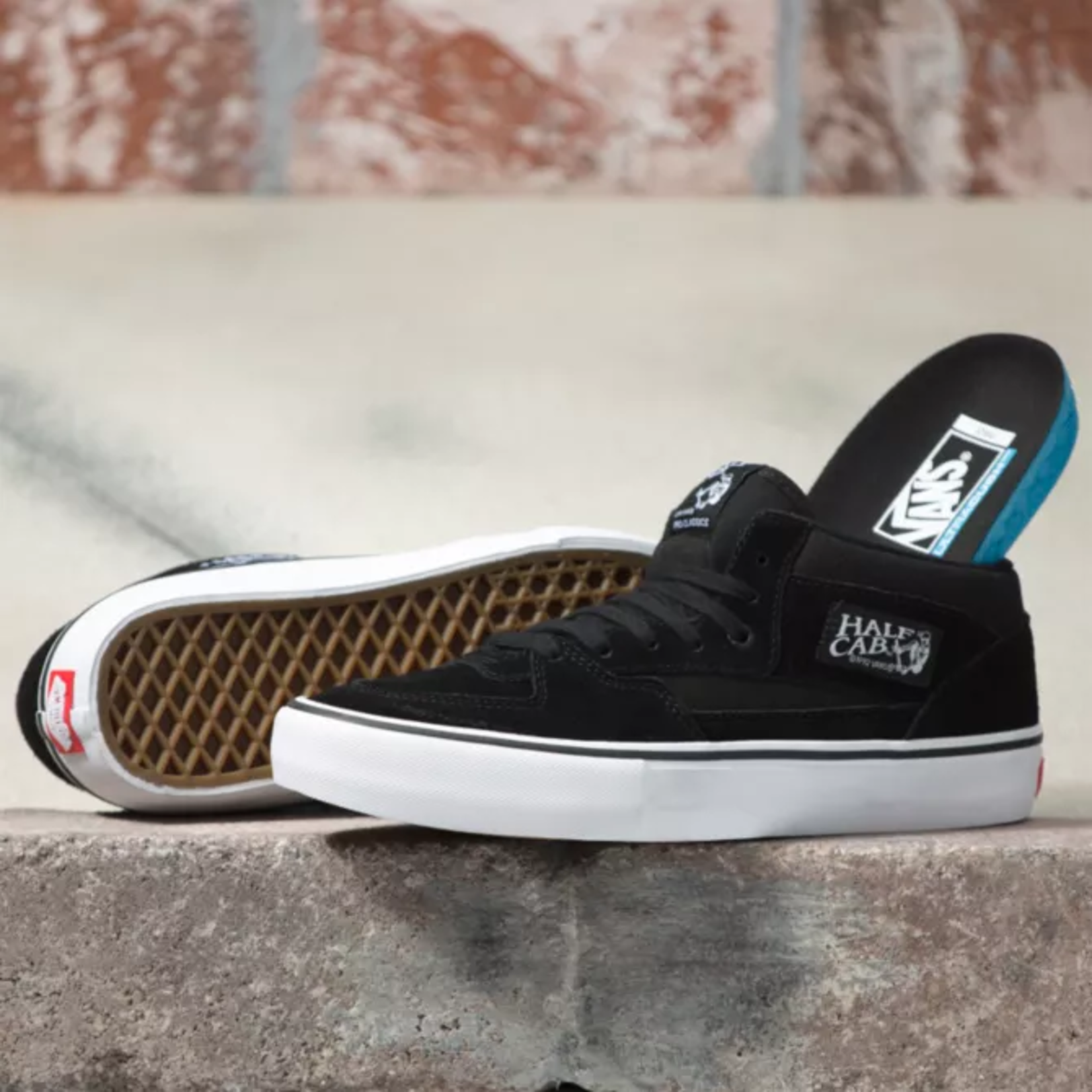 vans skate shoes half cab