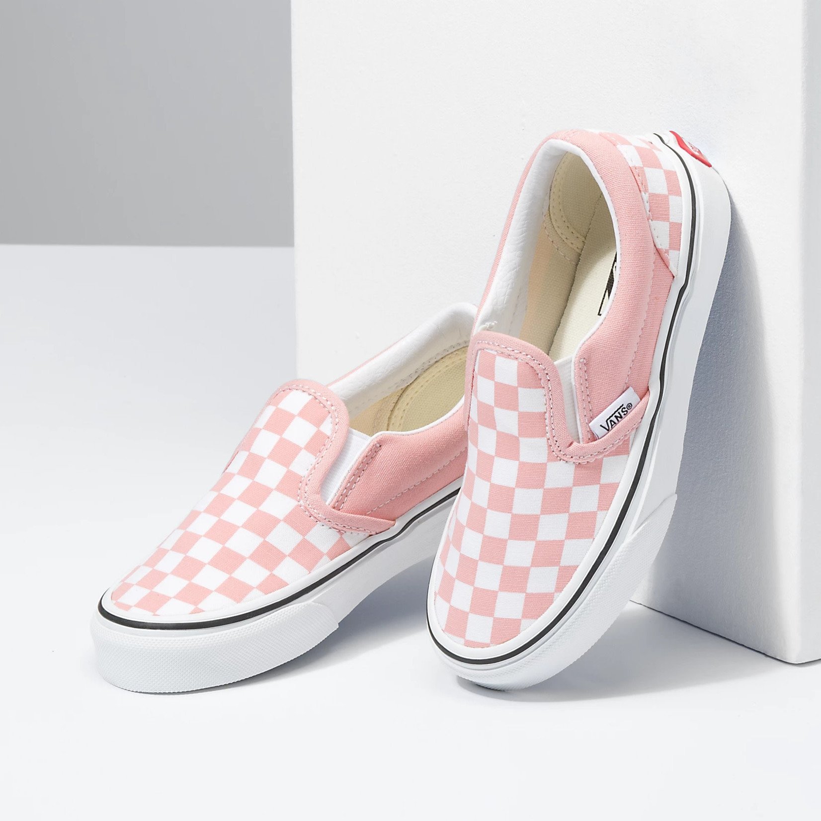 Vans Vans Classic Slip-On Toddler Skate Shoes - Powder Pink/True White