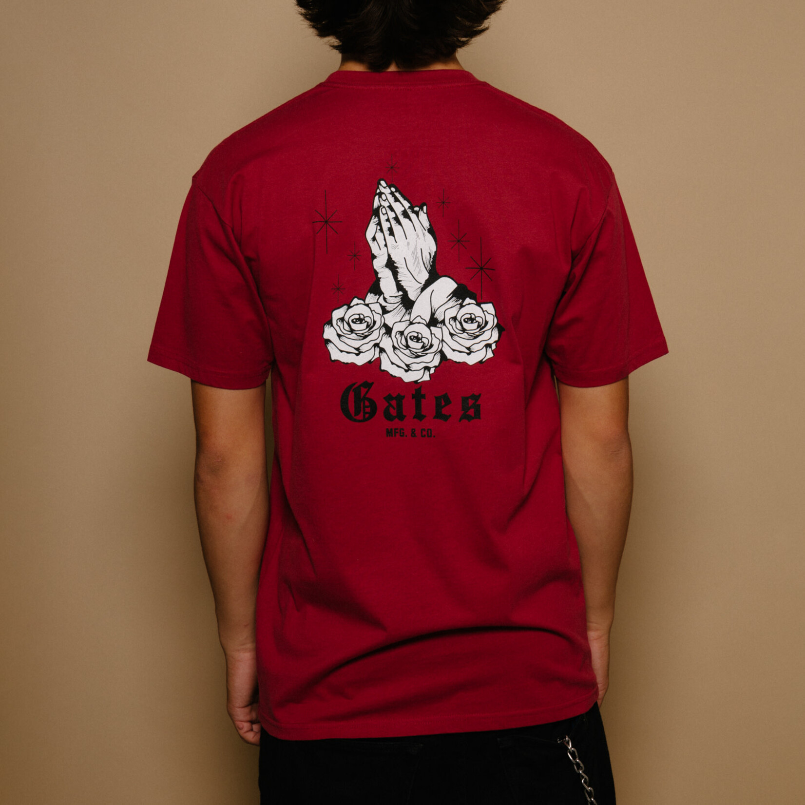 Gates Mfg Gates Mfg & Co Praying Hands Heavyweight T-Shirt- Brick Red