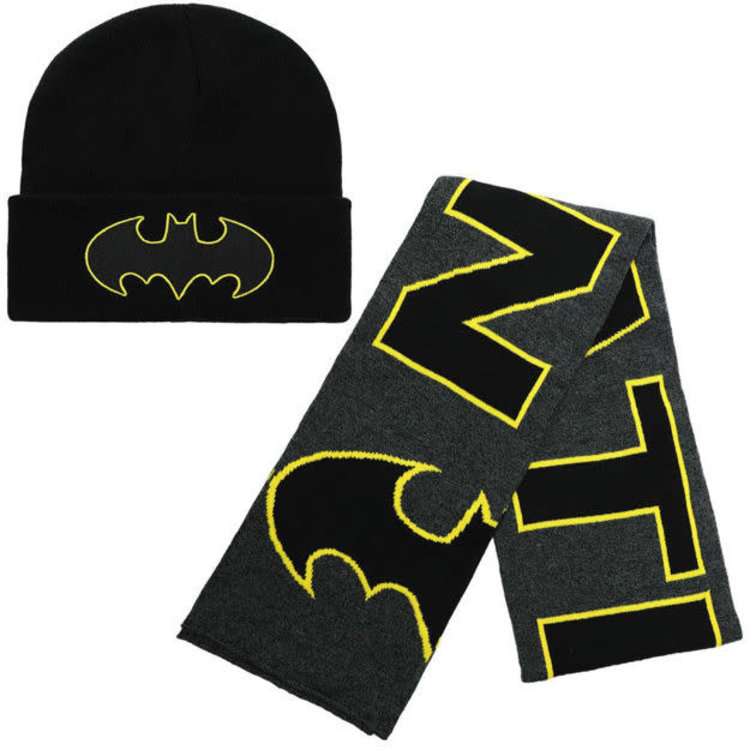 DC HEROES DC COMICS BATMAN BEANIE & SCARF COMBO