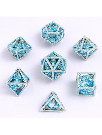 HYMGHO HYMGHO SKULL'S GRIN HOLLOW METAL DICE SET - GLOW IN THE DARK BLUE