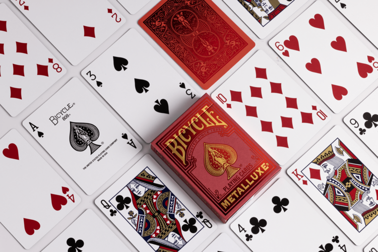 BICYCLE PLAYING CARDS - METALLUXE RED