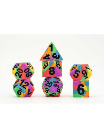 FANROLL FANROLL 16 MM PRIDE SHARP EDGE SILICONE RUBBER POLY DICE SET RAINBOW FLAG