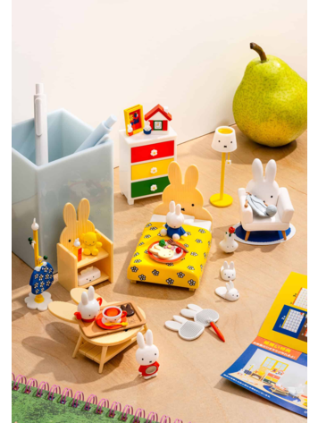 REMENT MIFFY ROOM BLIND BOX