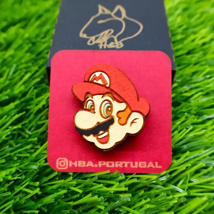 SUPER MARIO WOOD PIN