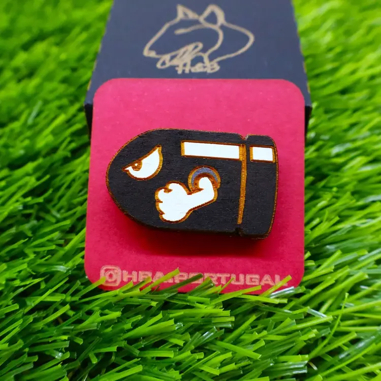 SUPER MARIO WOOD PIN