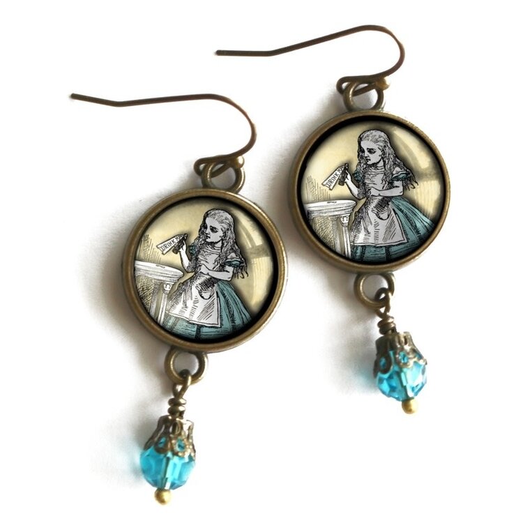 ALICE IN WONDERLAND DRINK ME VICTORIAN EARRINGS