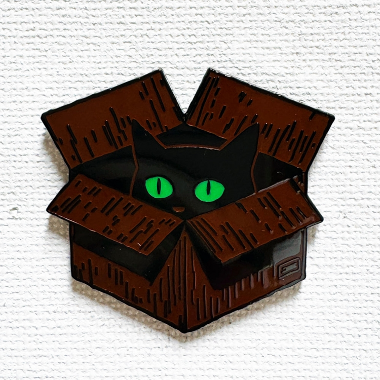 STRIKE GENTLY BOX CAT PIN