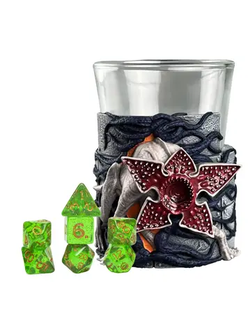 STRANGER THINGS MINI DICE CUP DEMODOG AND DART