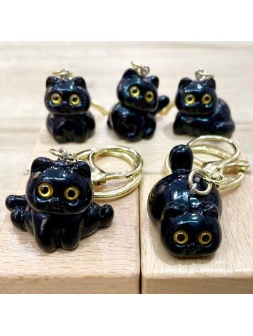 BLACK CAT KEYRING