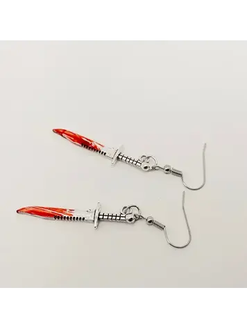 MIO QUEENA TERROR HALLOWEEN BLOOD EARRINGS KNIVES